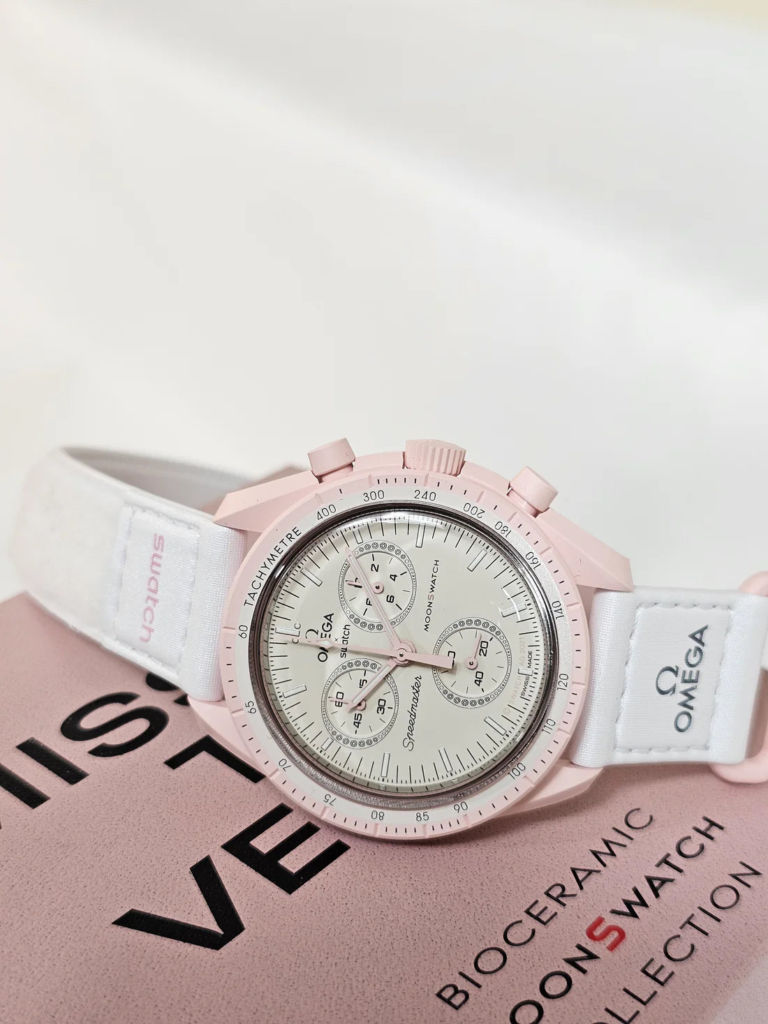 MoonSwatch | Mission to Venus