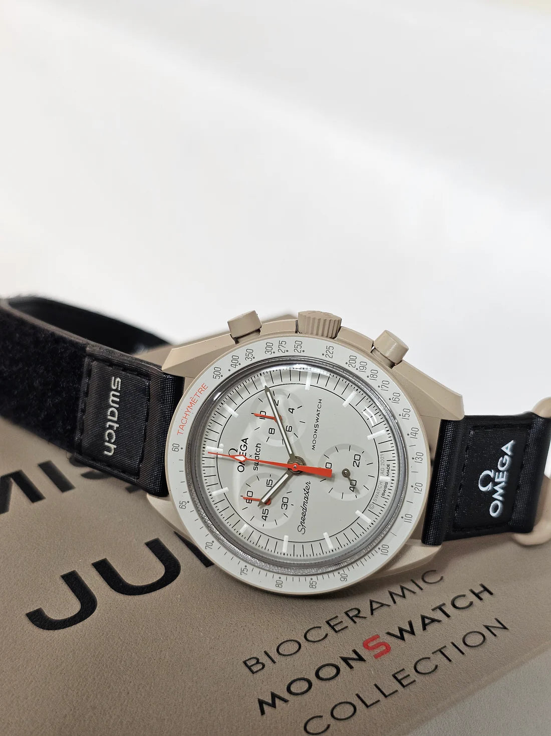 MoonSwatch | Mission to Jupiter
